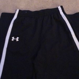 Boys Under Armour sweatpants
